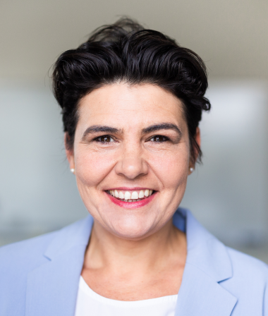 Jacqueline Stoeßel